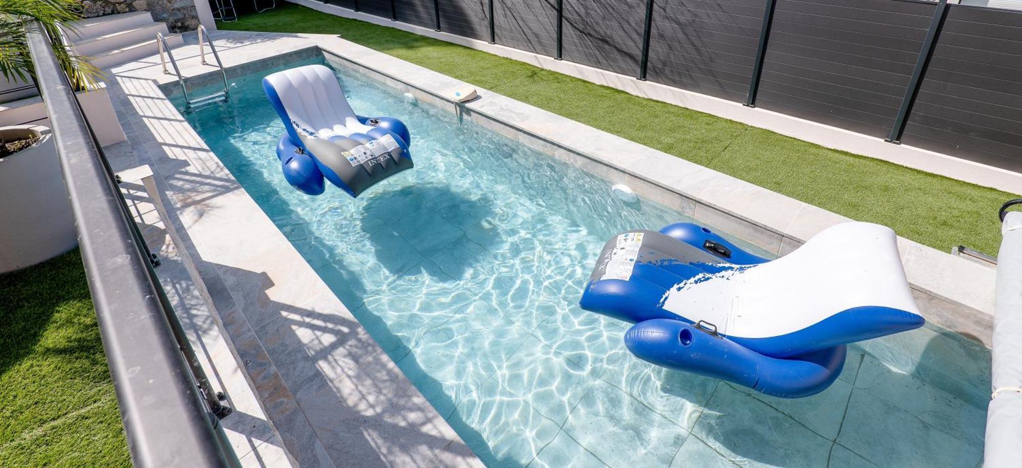 Piscine-Jacuzzi-Videoprojecteur-Clim La Perle Rare Villa Mougins Exterior photo