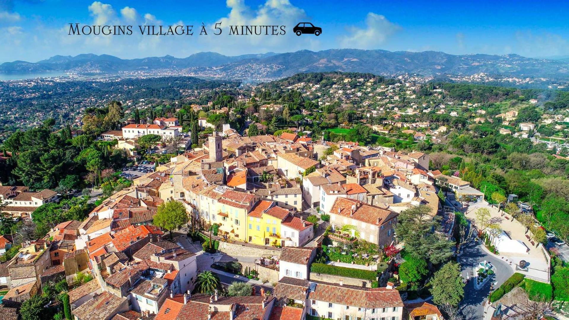 Piscine-Jacuzzi-Videoprojecteur-Clim La Perle Rare Villa Mougins Exterior photo